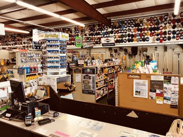 201 S Main St, Grant Park, IL 60940